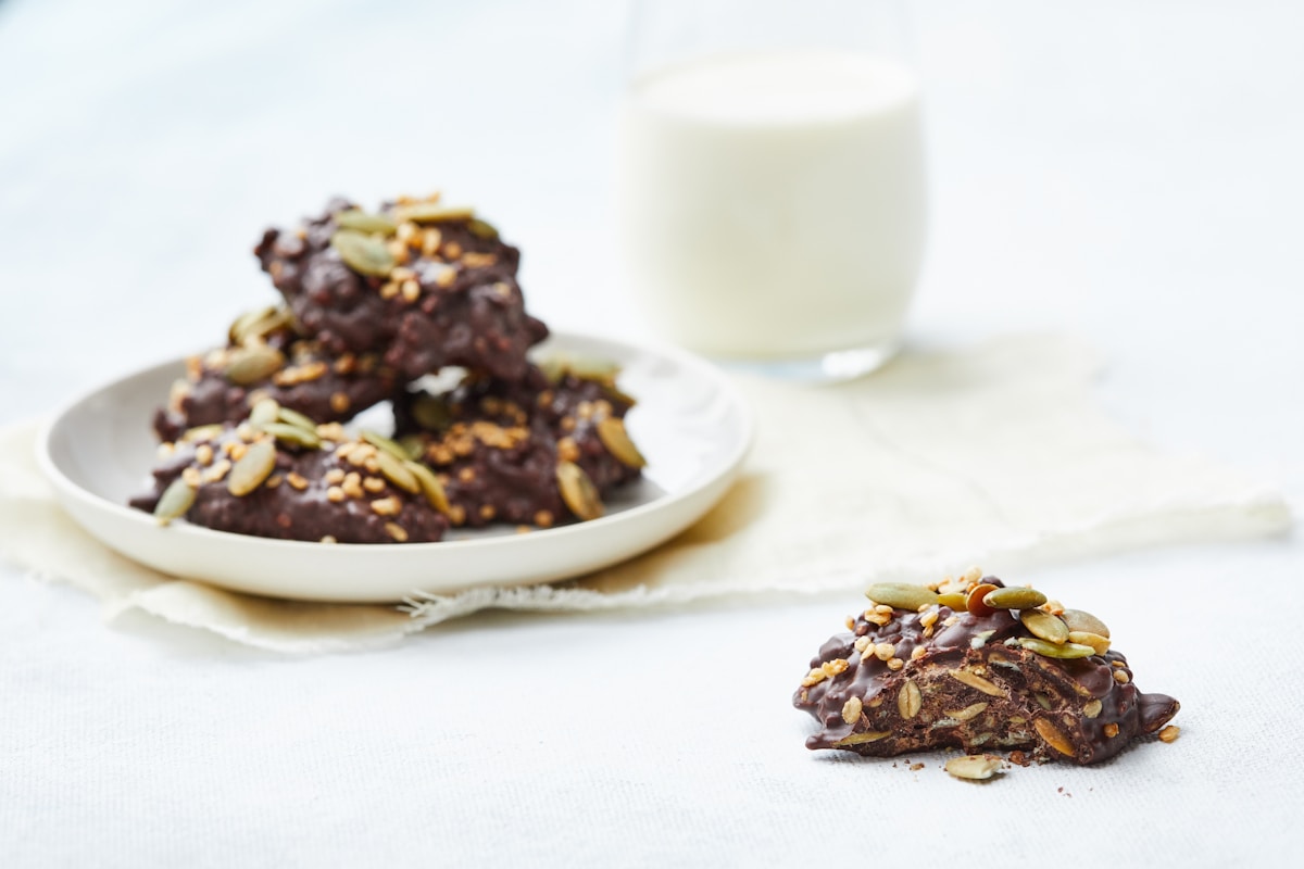 Quinoa Energy Balls with Peanut Butter